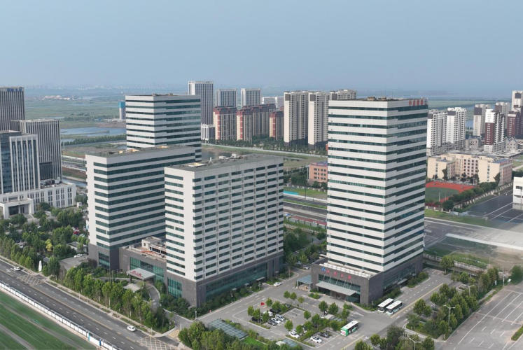 中啟大廈工程（中國(guó)建筑工程裝飾獎(jiǎng)、山東省綠色施工科技示范工程）