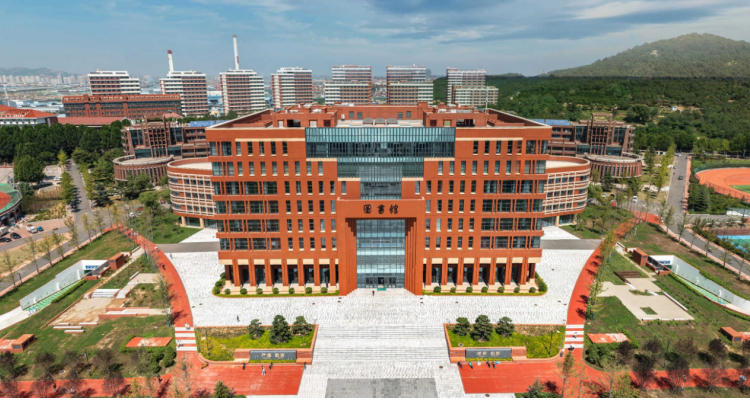 理工大學嘉陵江路校區(qū)圖書館（華東地區(qū)優(yōu)質(zhì)工程獎）